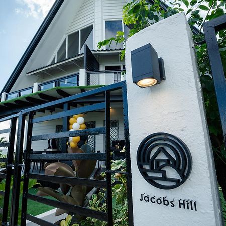 Jacobs Hill Tagaytay Panzió Tagaytay City Kültér fotó