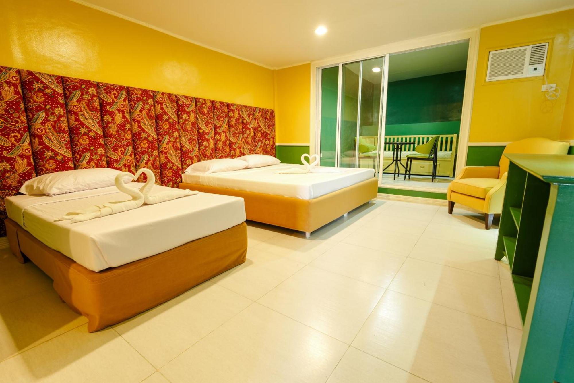 Jacobs Hill Tagaytay Panzió Tagaytay City Kültér fotó